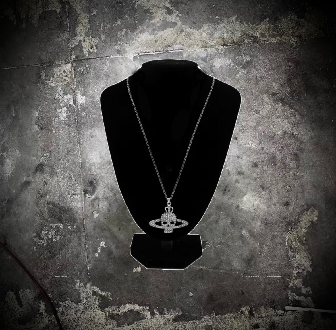 The Takeover Necklace